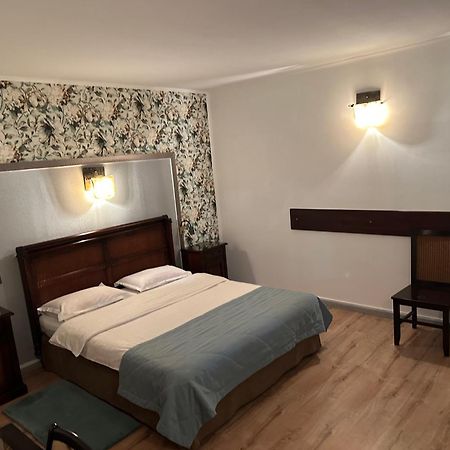 Ghimbav Pensiunea Casa Alba מראה חיצוני תמונה