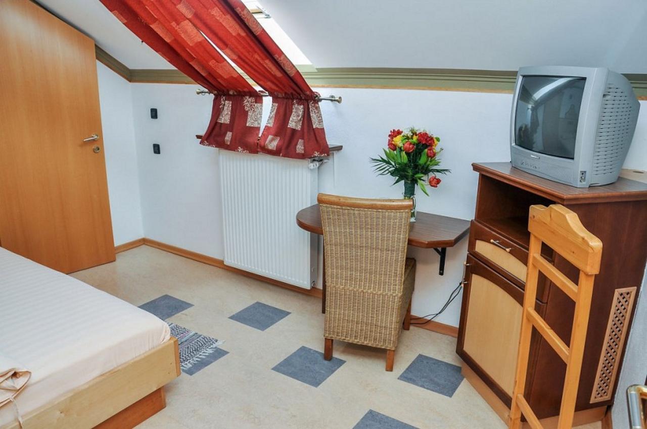 Ghimbav Pensiunea Casa Alba מראה חיצוני תמונה